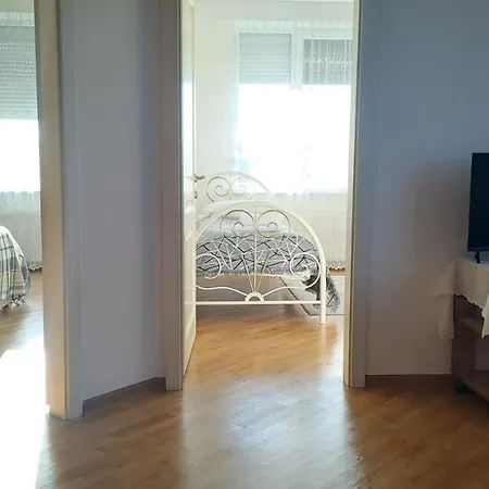 Apartament Airport-apartament 24&24 Chisinau!!! *