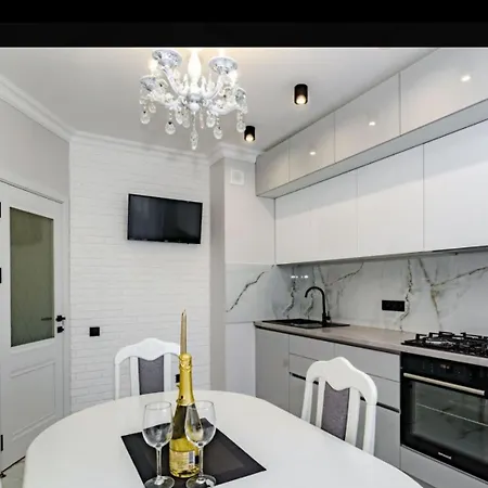 Airport-apartament 24&24 Chisinau!!! *